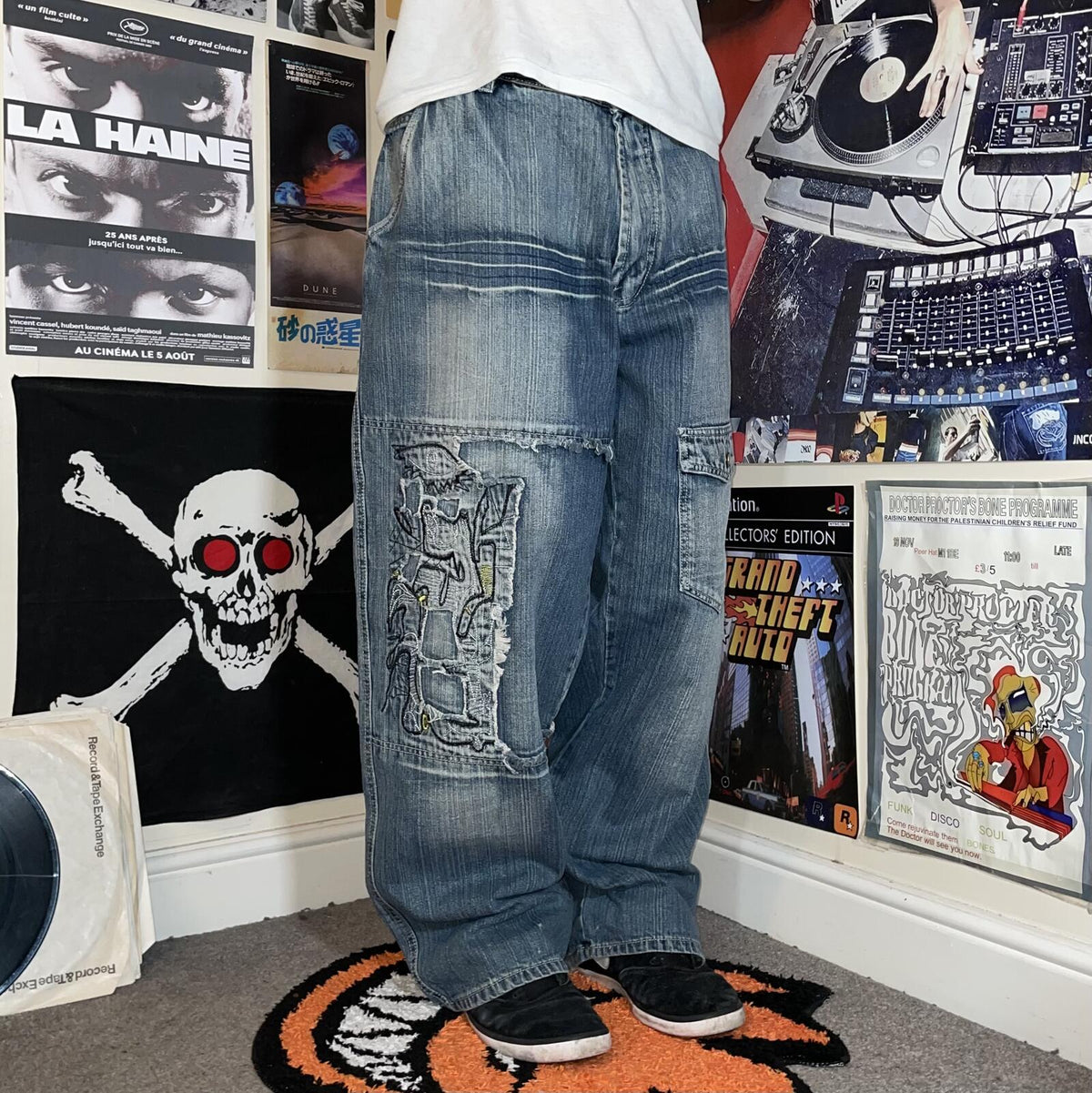 Da Lun 90s Embroidered Abstract Baggy Jeans 40x32