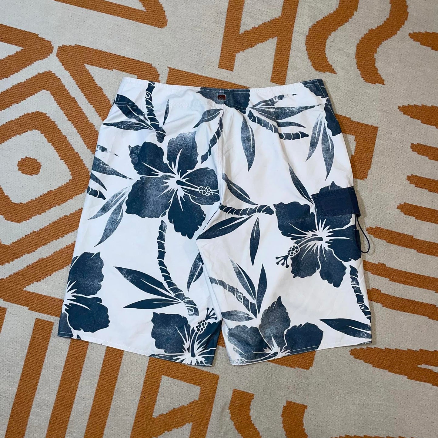 Quiksilver 00s Floral Pattern Board Shorts L