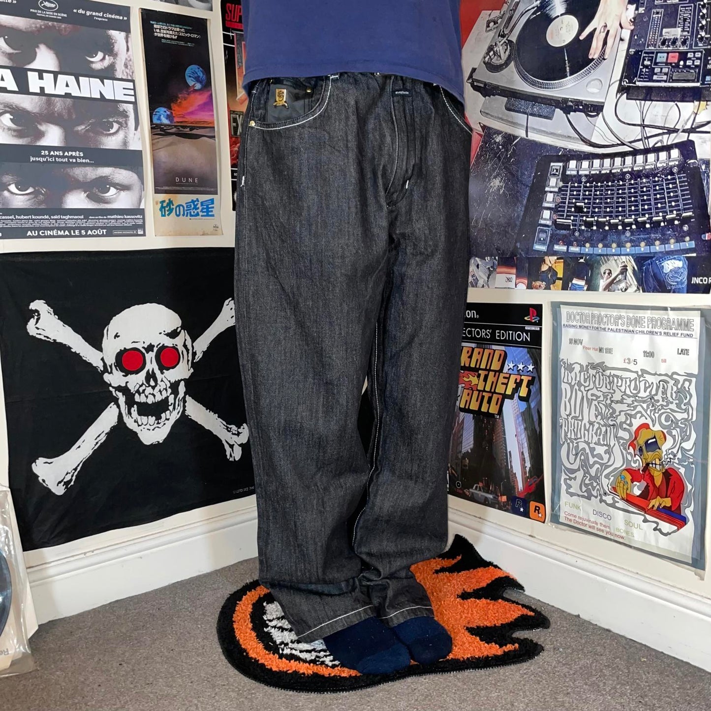 Wrung Division 00s Embroidered Baggy black Denim Jeans 36x32