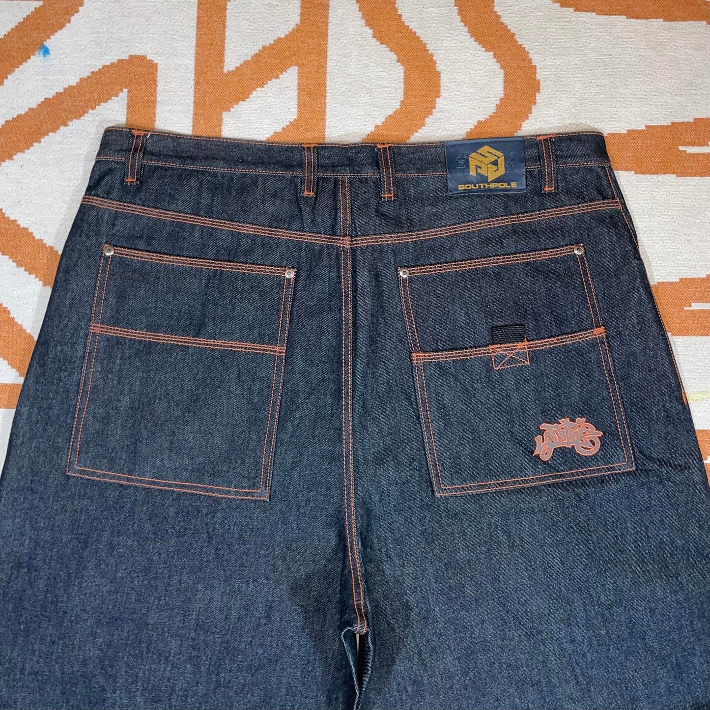 Southpole 90s Embroidered Handstyle Baggy Black Denim Jeans 42x34