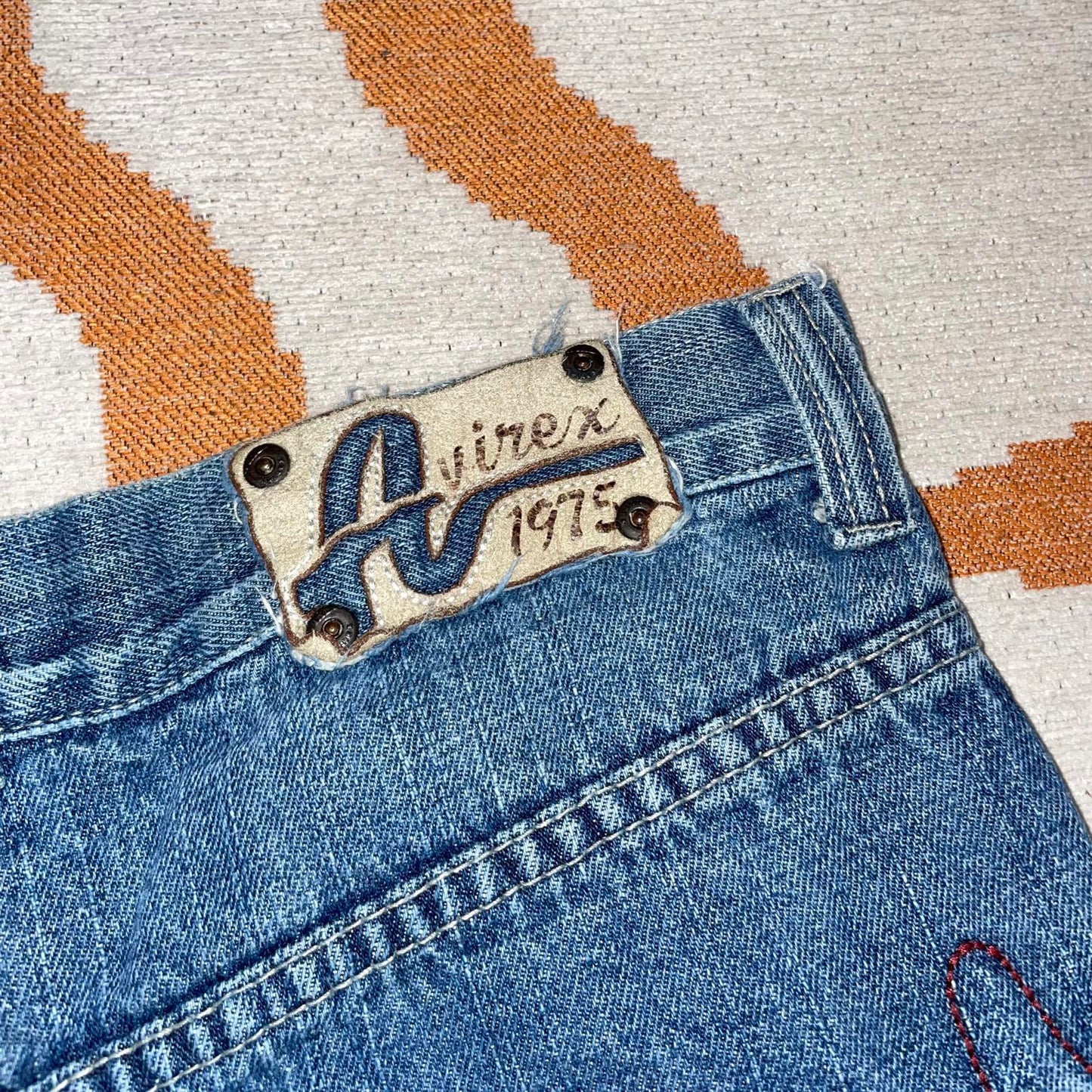 Avirex 00s Embroidered Leg Text Cargo Jeans 30x31