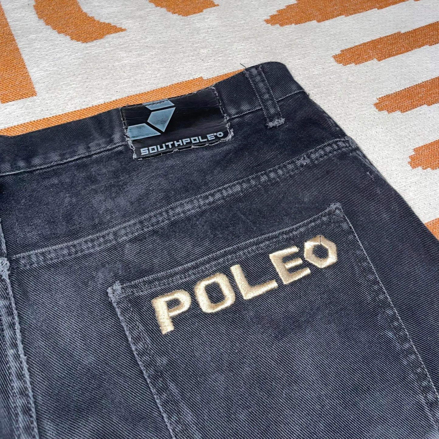 Southpole 90s Embroidered Black Denim Baggy Jeans 42x34