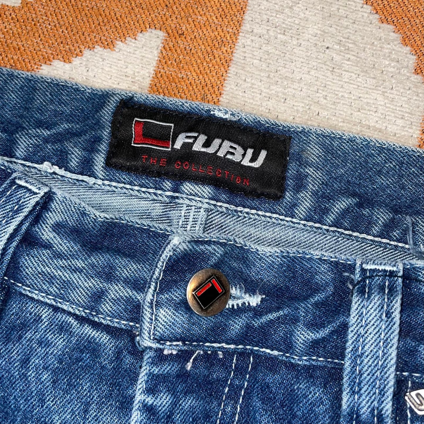 Fubu 90s Embroidered Baggy Denim Blue Jeans 32x32