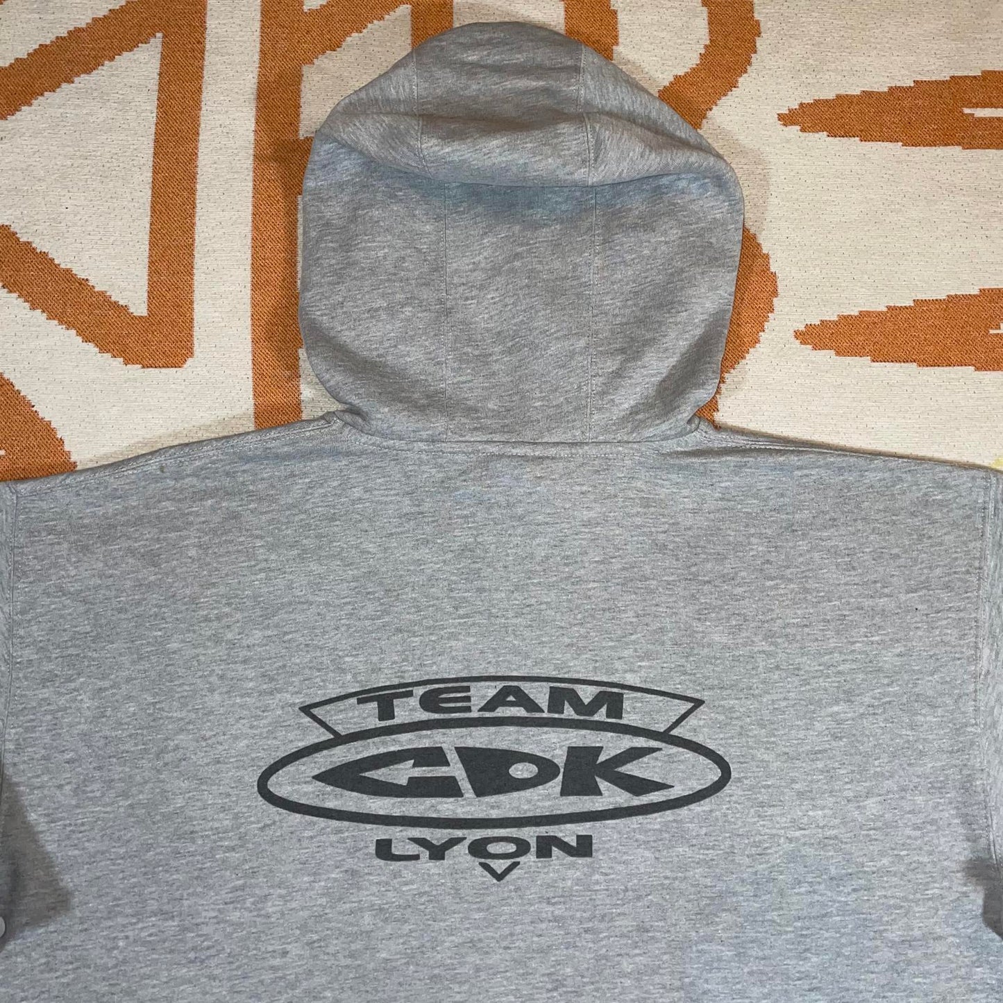 Oakley 90s Embroidered Lyǒn Hoodie M