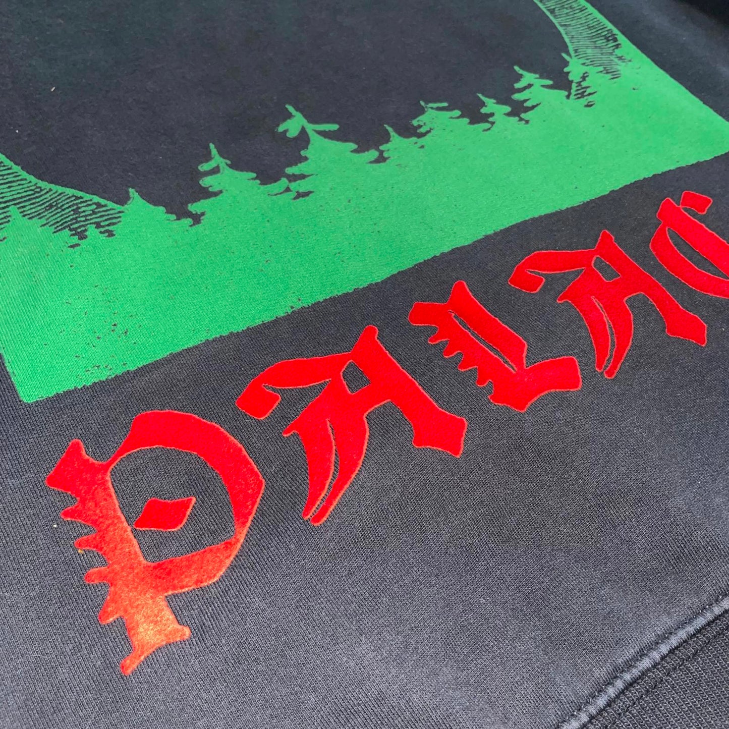 Palace ‘19 Graphic Moon Tree Black Hoodie S