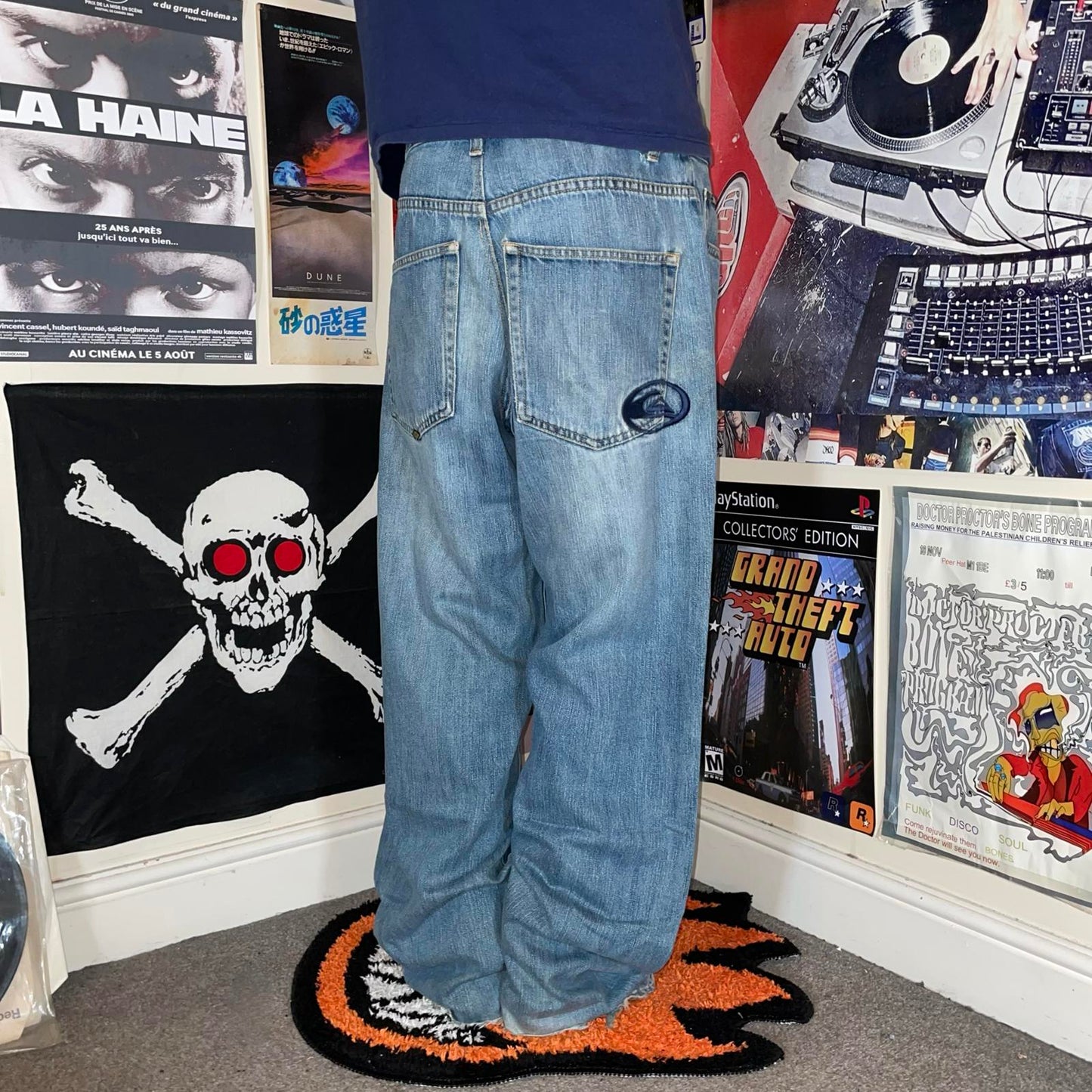 Quiksilver 00s Embroidered Logo Baggy Surf Jeans 34x32