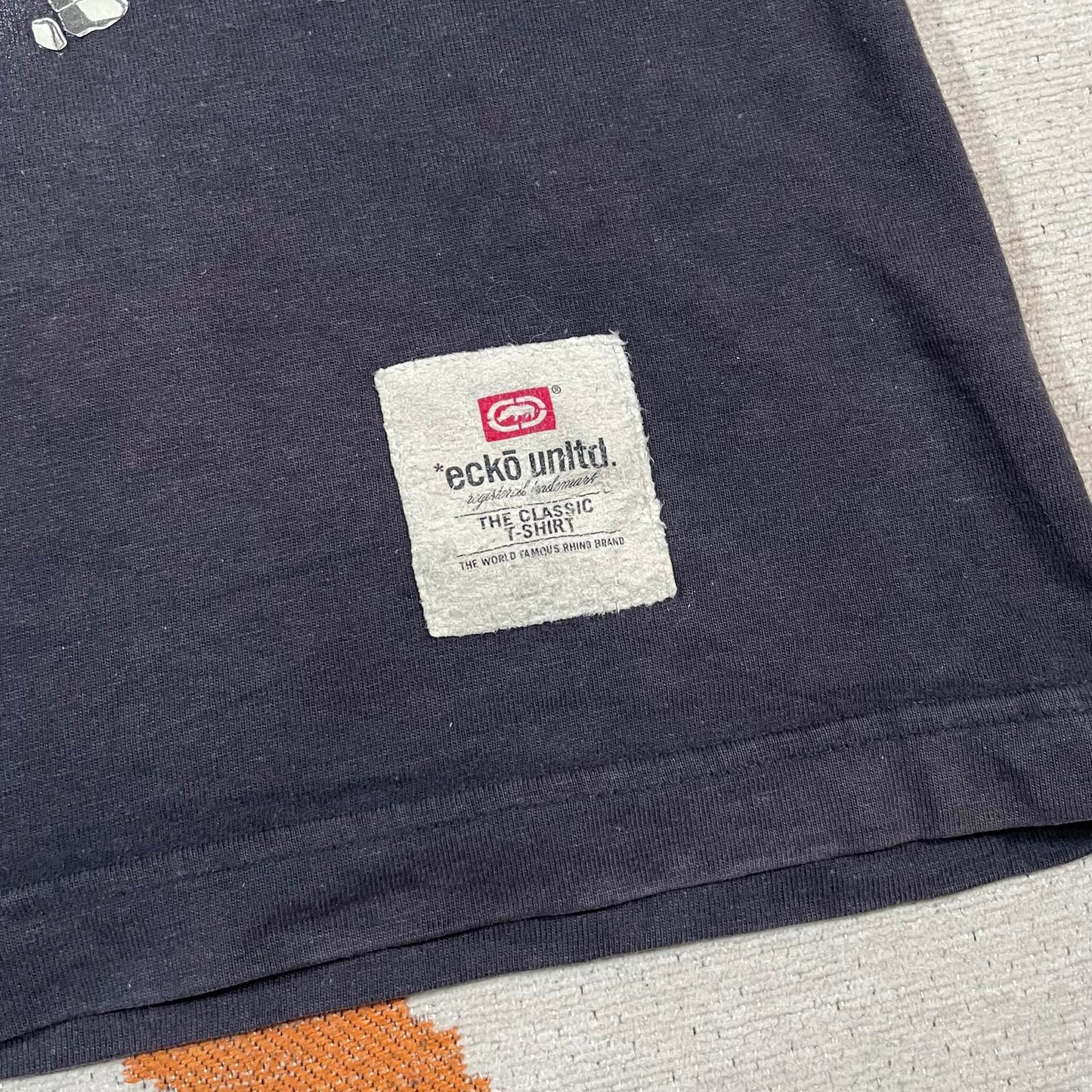 Ecko Unltd. 00s Graphic Spraypaint T-Shirt L