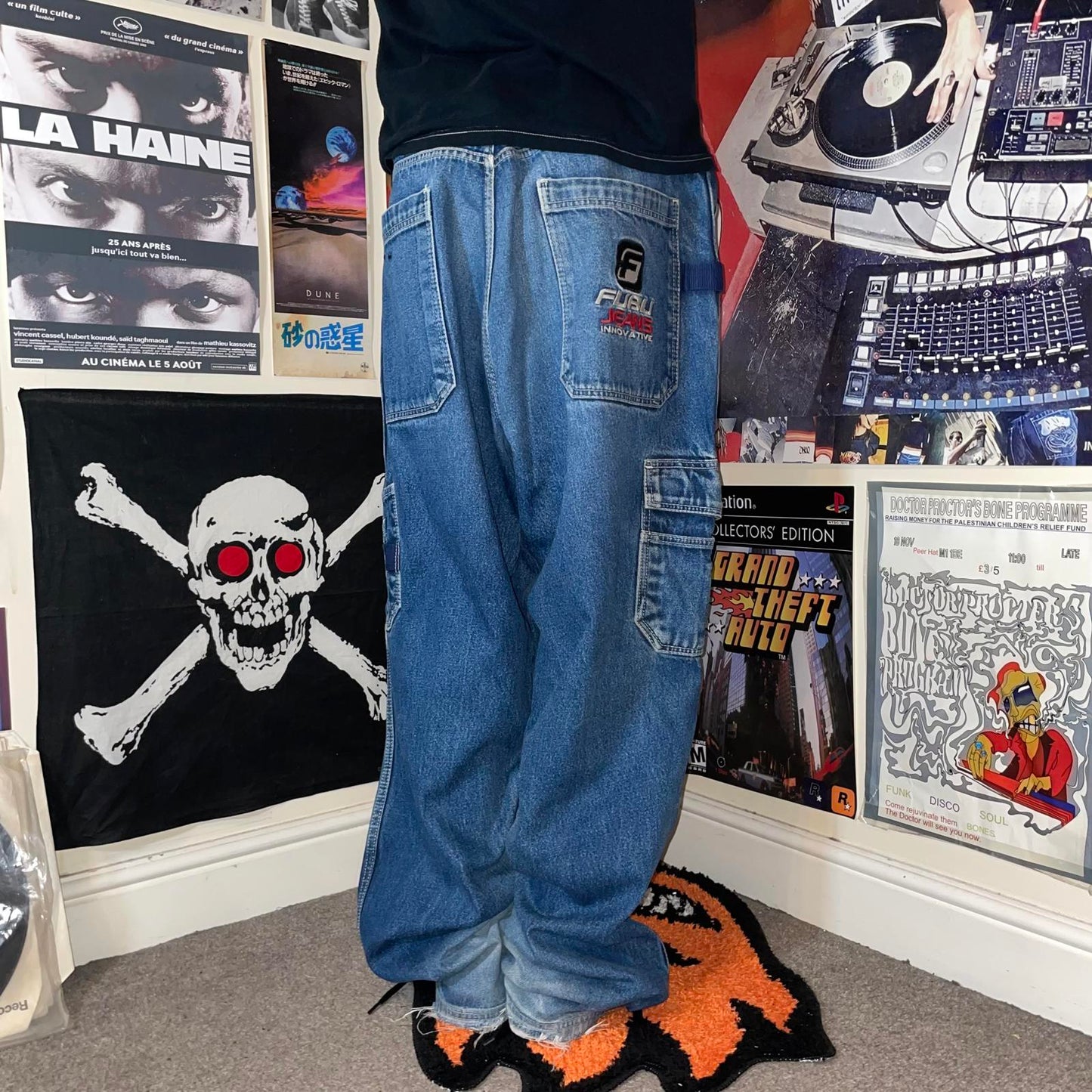 FUBU 90s Baggy Embroidered Jeans 42x34