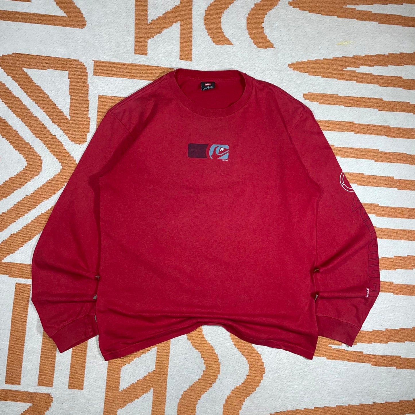 Quiksilver 00s Red Print Longsleeve T-Shirt M