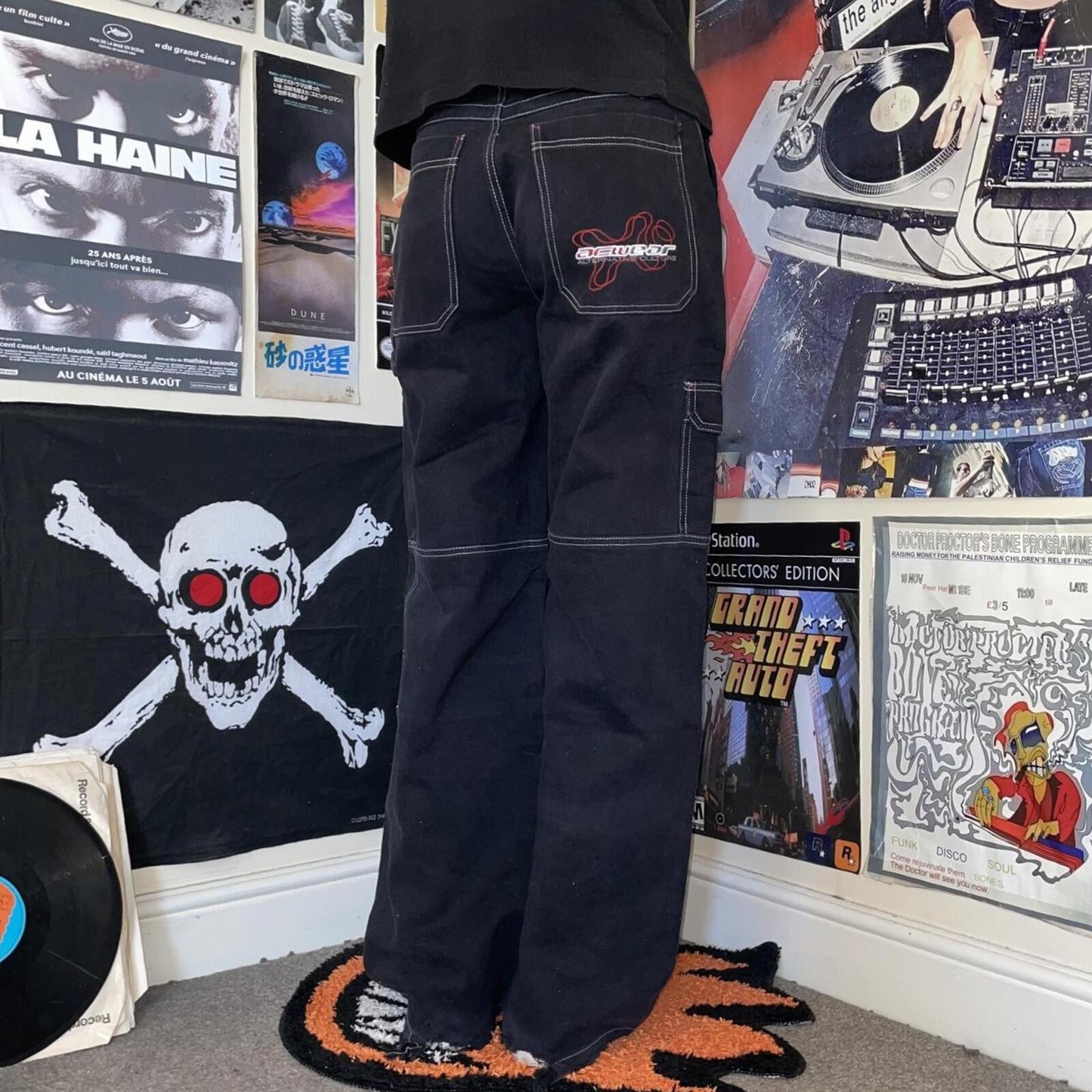 Campus 00s Embroidered ‘AC-WEAR’ Black Trousers 28x33
